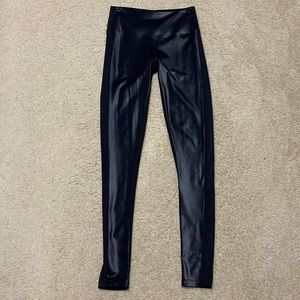 NWOT💙Leather like Leggings